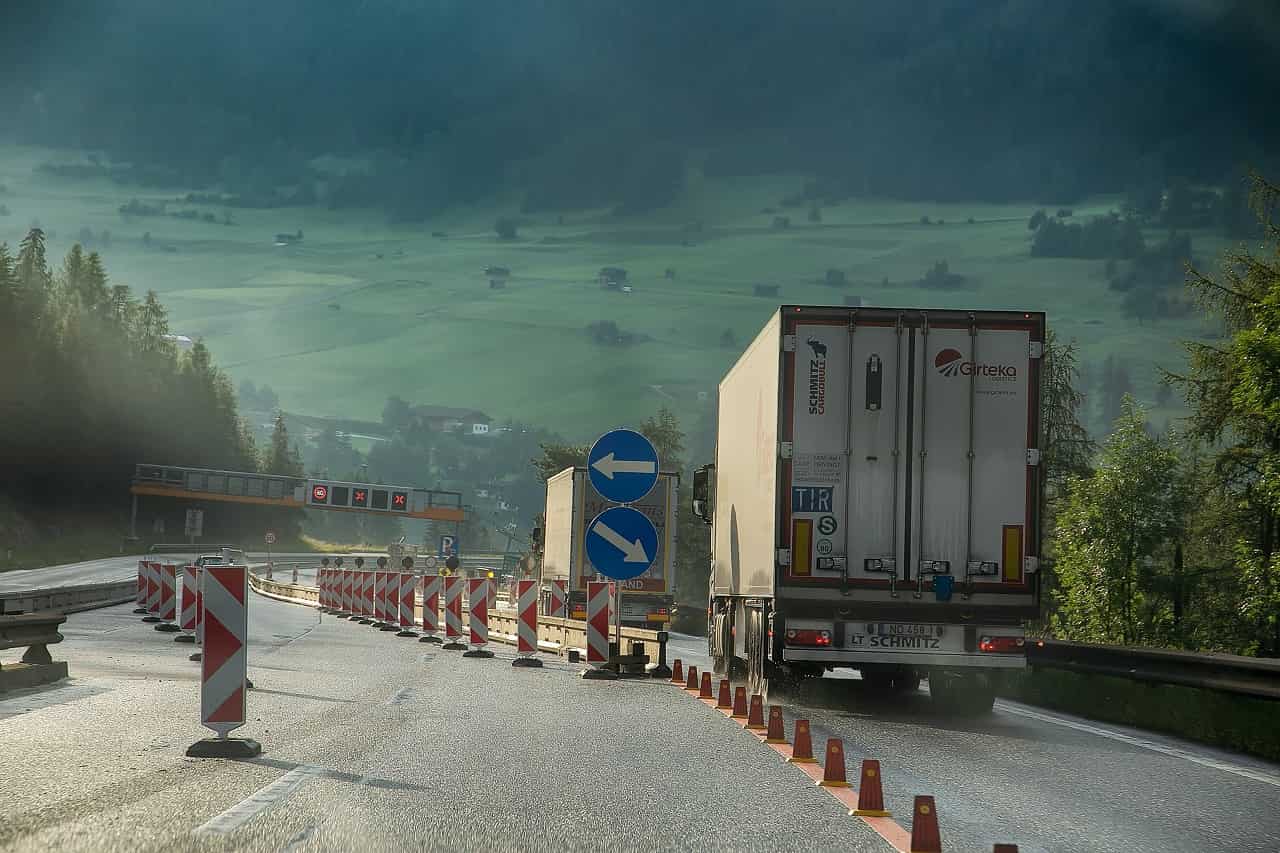 Gotowe spółki z licencją transportową – legalna firma transportowa bez zbędnych formalności